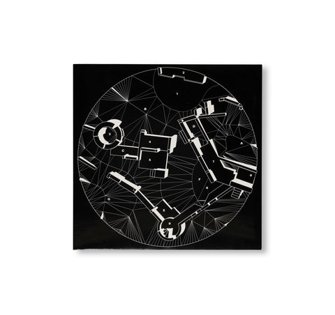 DANČE DELUXE by Olaf Nicolai, Mariana Pende