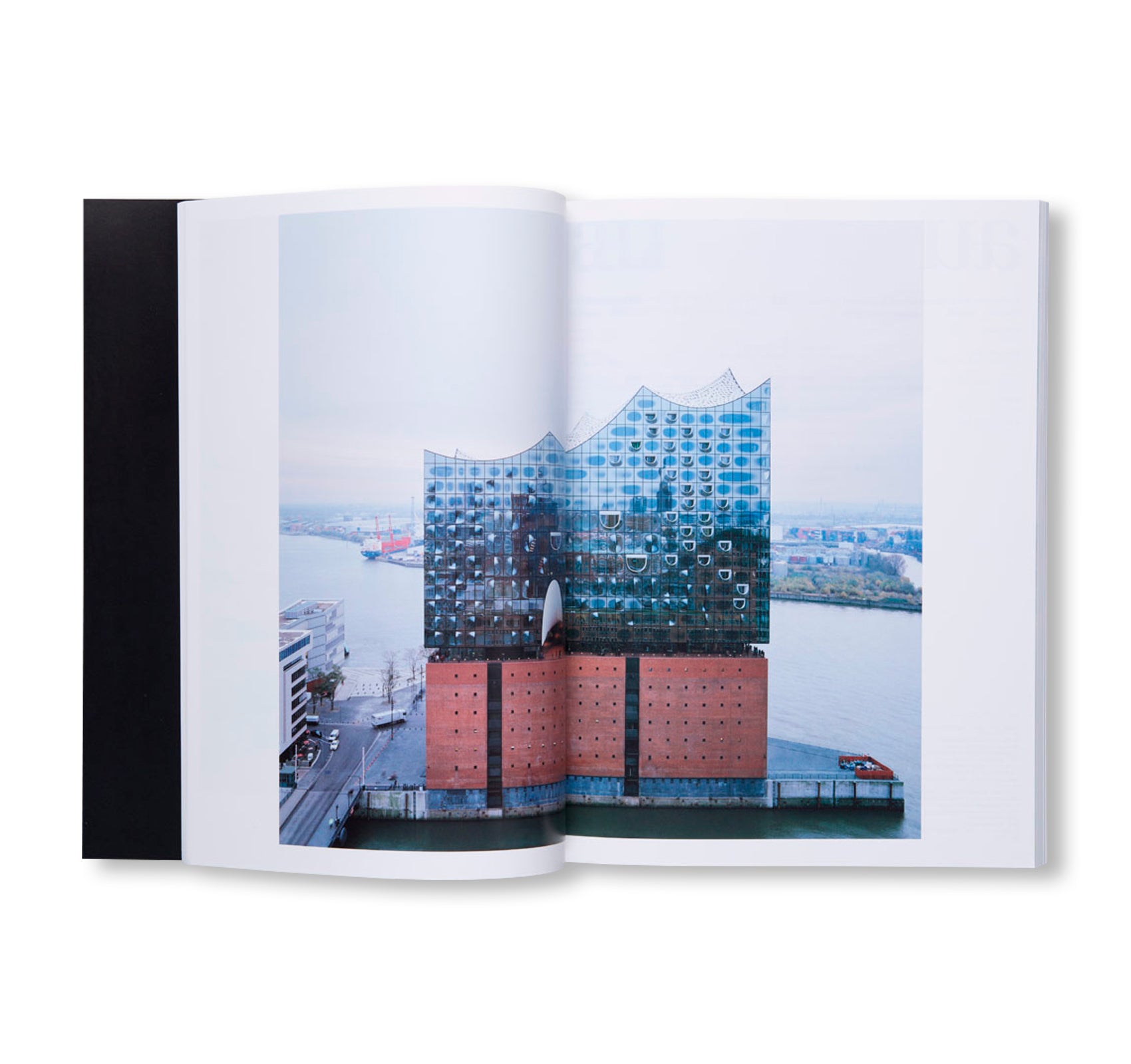 A+U 558 - ARCHITECTURE AND URBANISM. HERZOG & DE MEURON. ELBPHILHARMONIE by Herzog & de Meuron