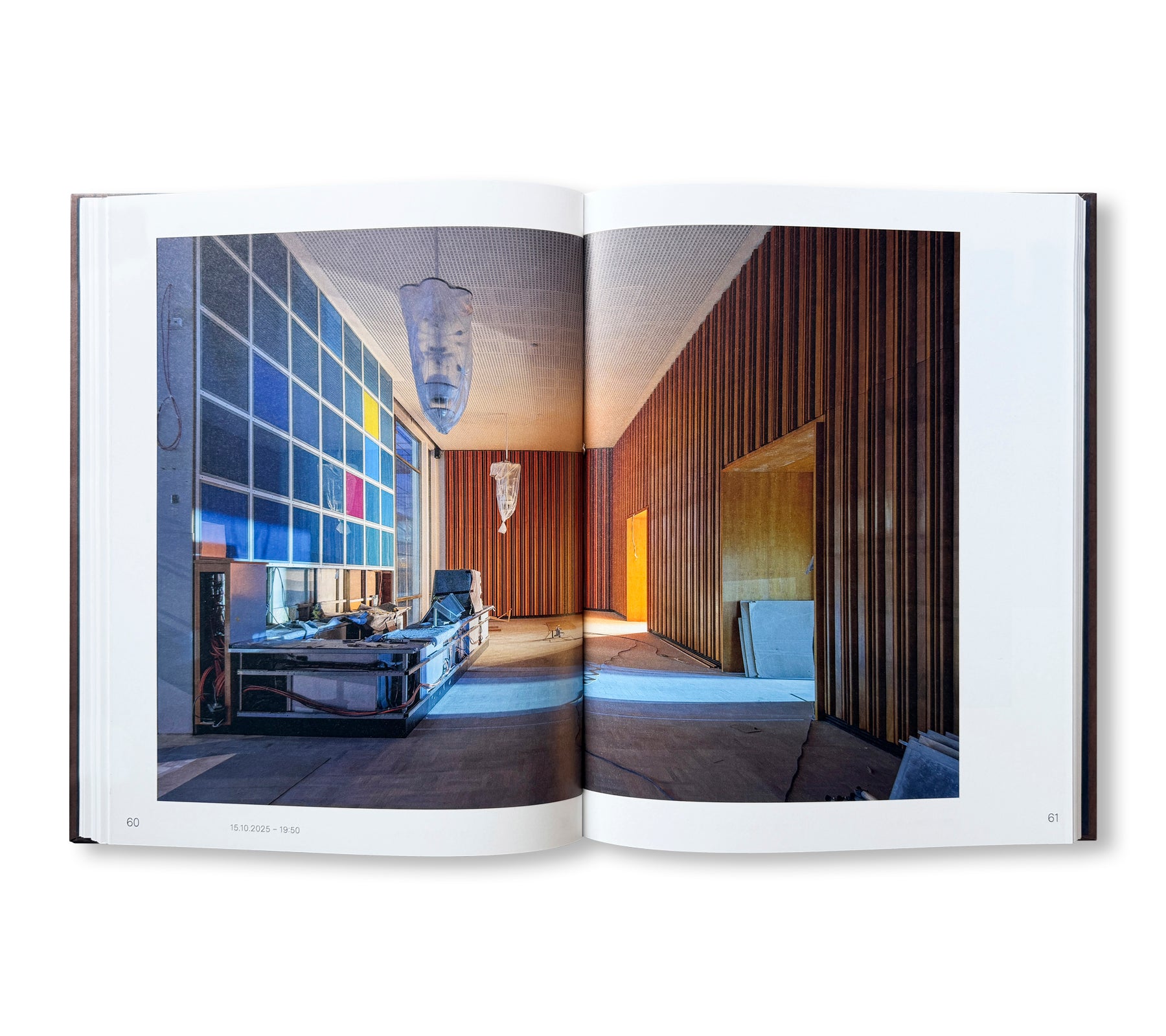 KINO INTERNATIONAL - INNENLEBEN EINER IKONE by Christoph Eckelt [GERMAN EDITION]