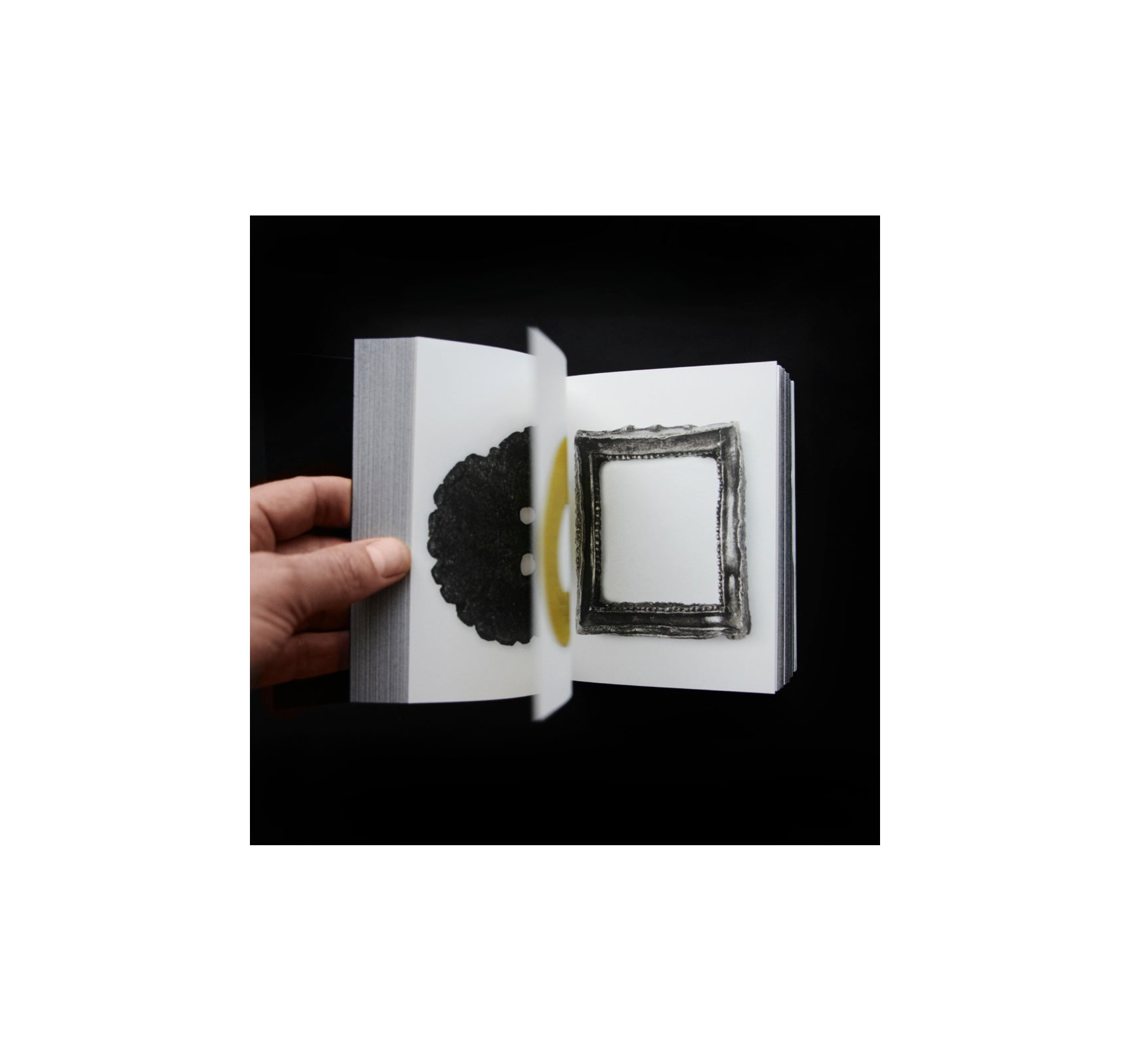 ONDER / UNDER AMSTERDAM by Irma Boom, Frederik Pesch