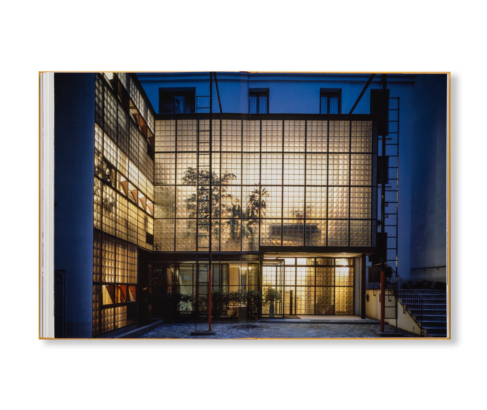 PIERRE CHAREAU: VOLUME II. ARCHITECTURE INTÉRIEURE. ARCHITECTURE. by Pierre Chareau