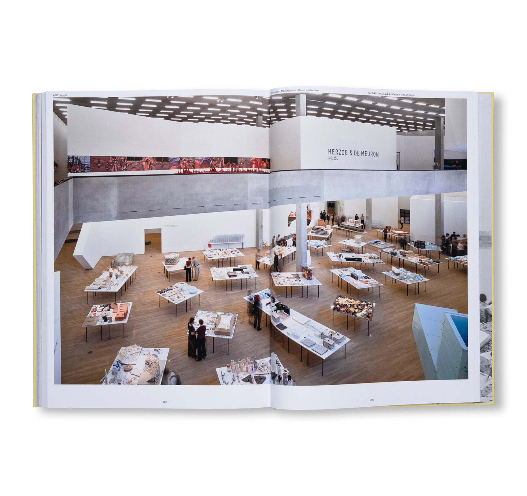 HERZOG & DE MEURON 2002-2004. THE COMPLETE WORKS. VOLUME 5 by Herzog & de Meuron [ENGLISH EDITION]