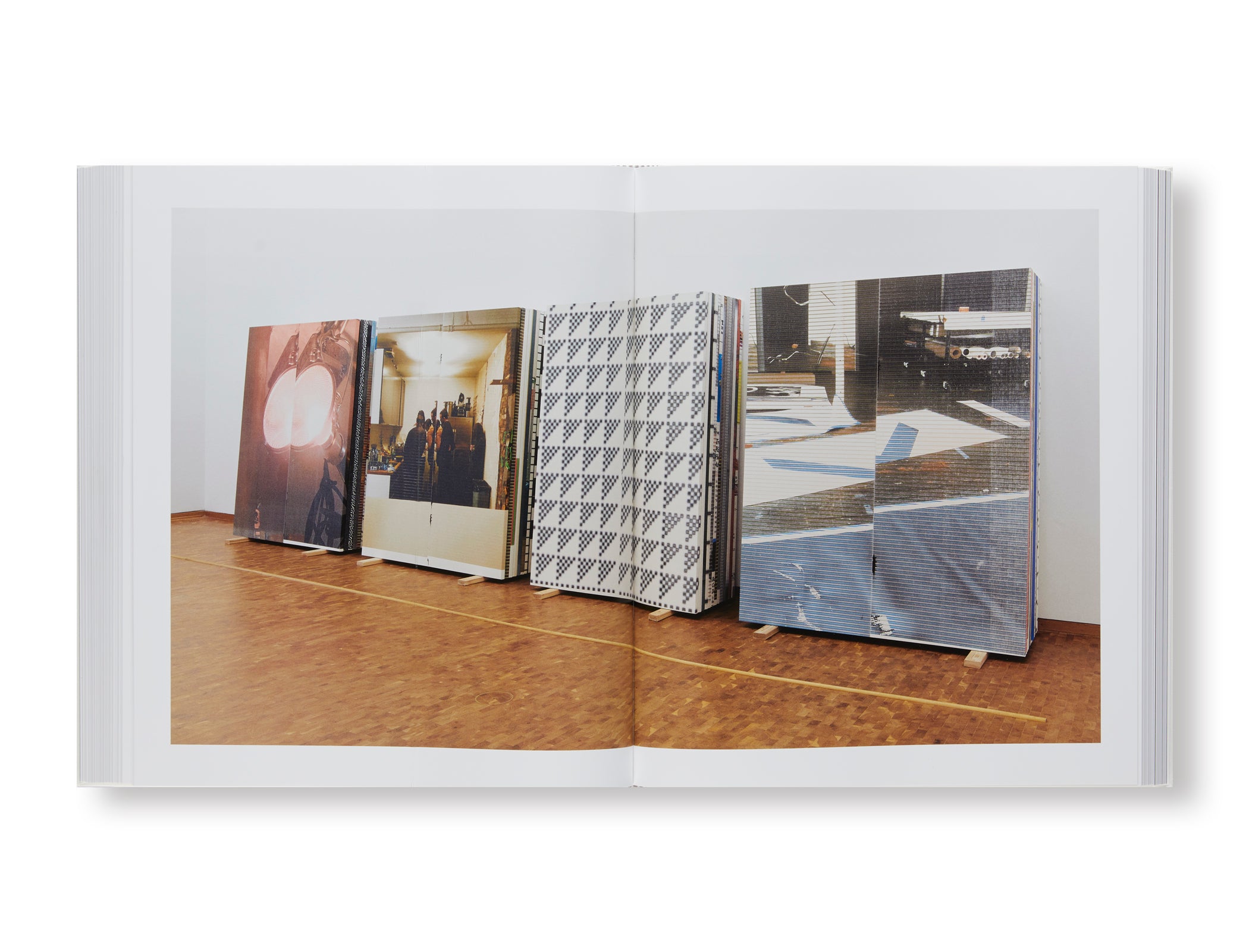 MCMXCIX–MMXIX Vol. II: ZWEI DEKADEN by Wade Guyton