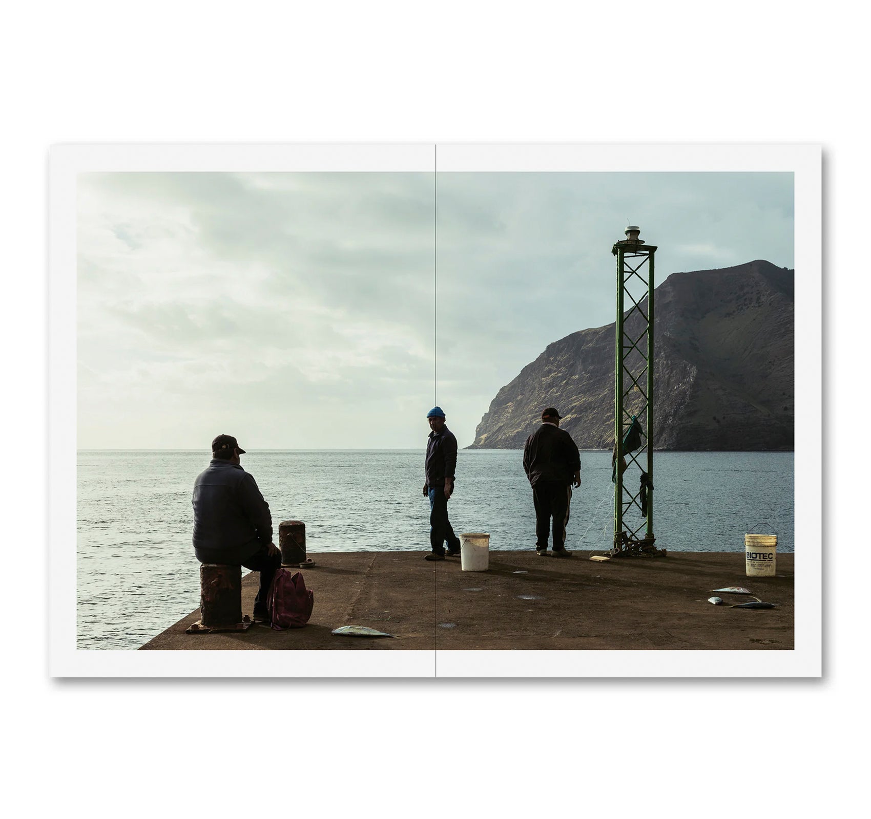 LA CASA ISLA by Anne Golaz