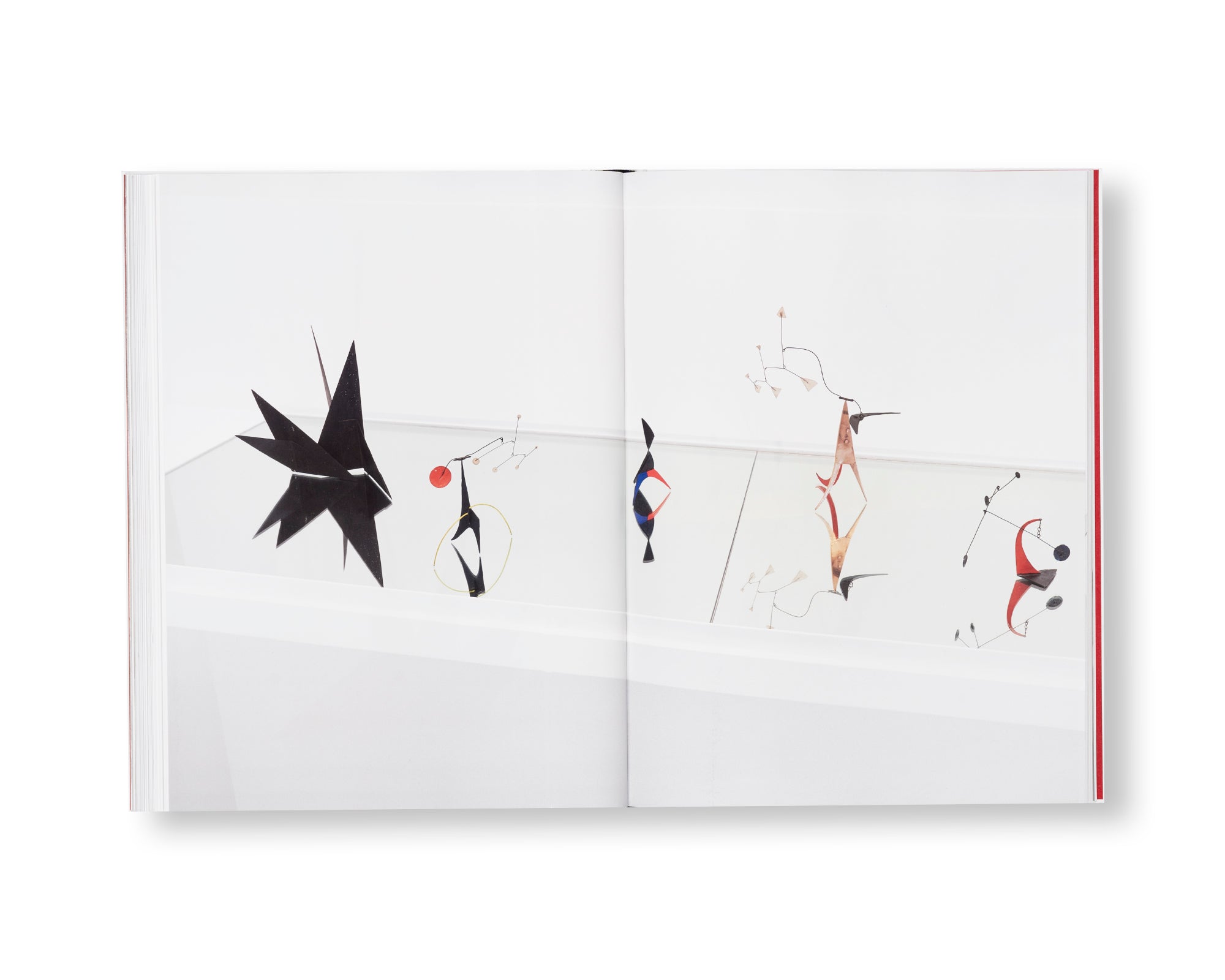 MULTUM IN PARVO by Alexander Calder