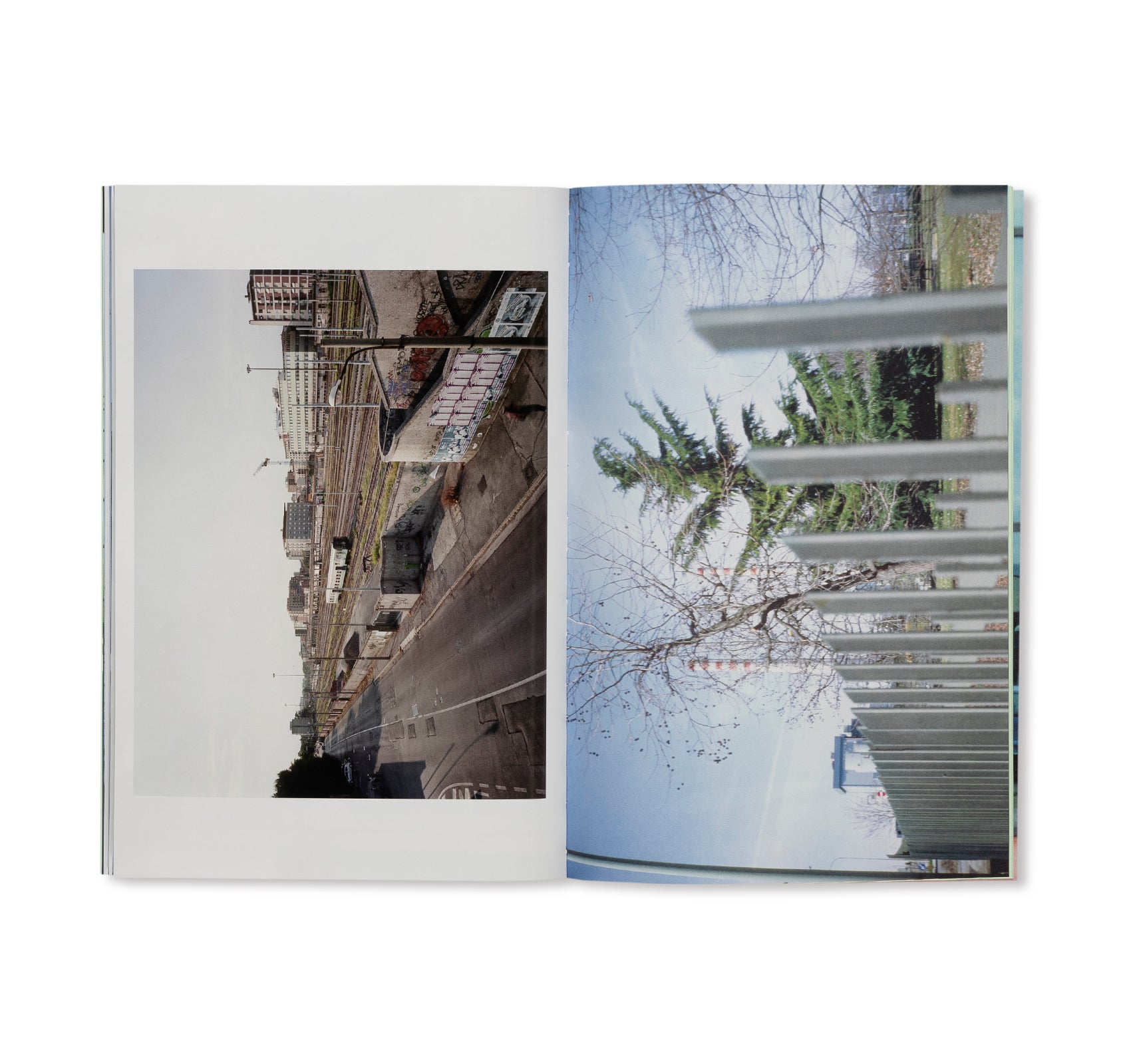 UNIDENTIFIED MODERN CITY by Dan Graham, Gabriele Basilico