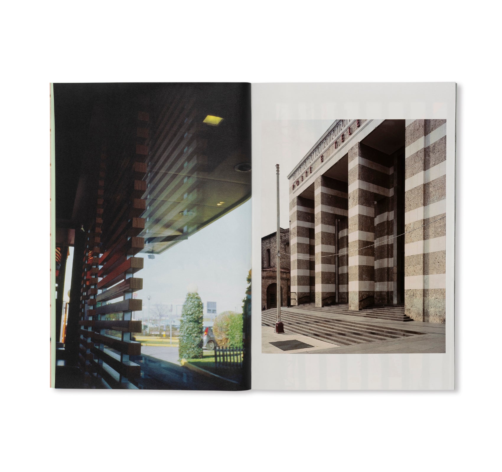 UNIDENTIFIED MODERN CITY by Dan Graham, Gabriele Basilico