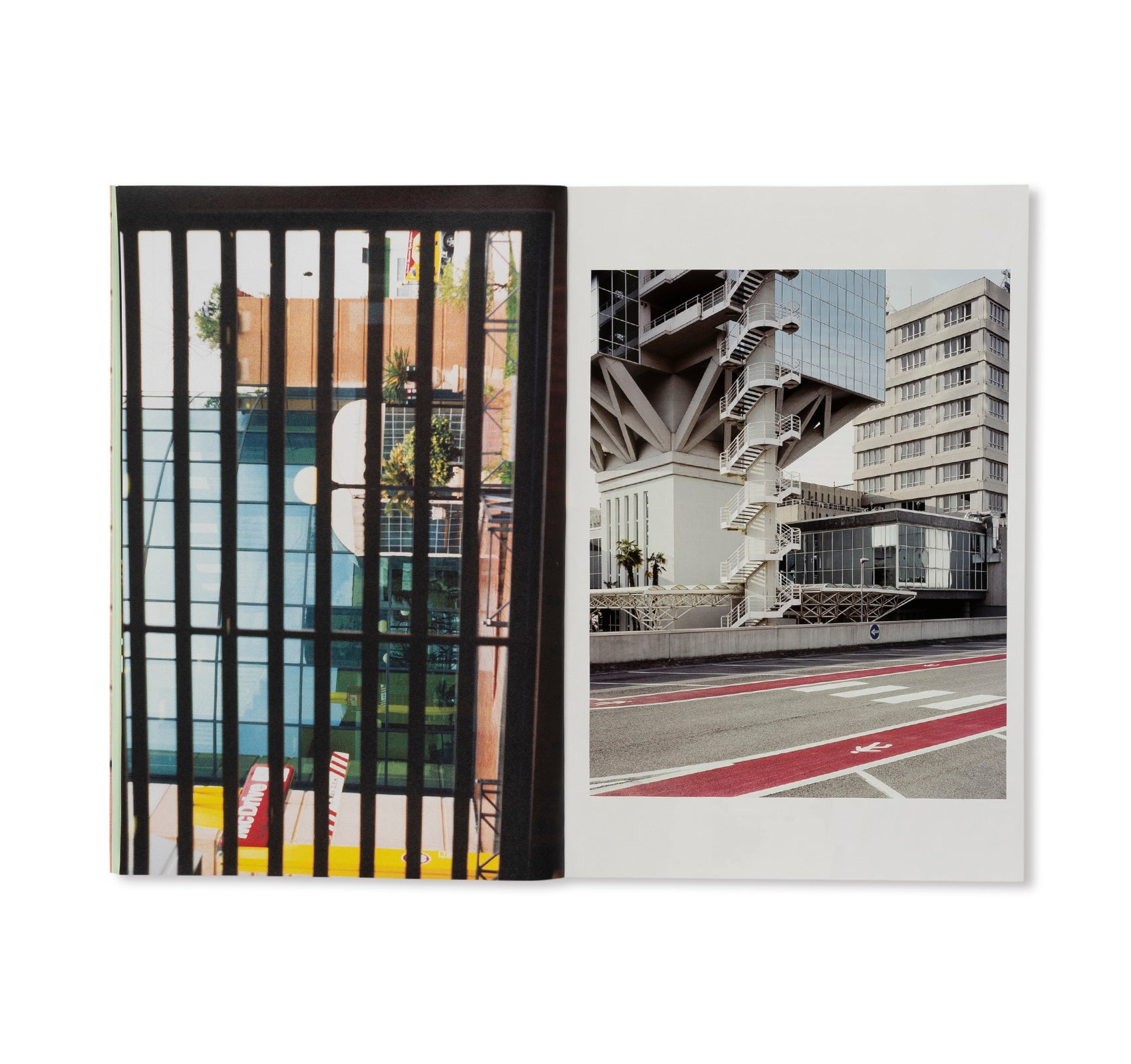 UNIDENTIFIED MODERN CITY by Dan Graham, Gabriele Basilico