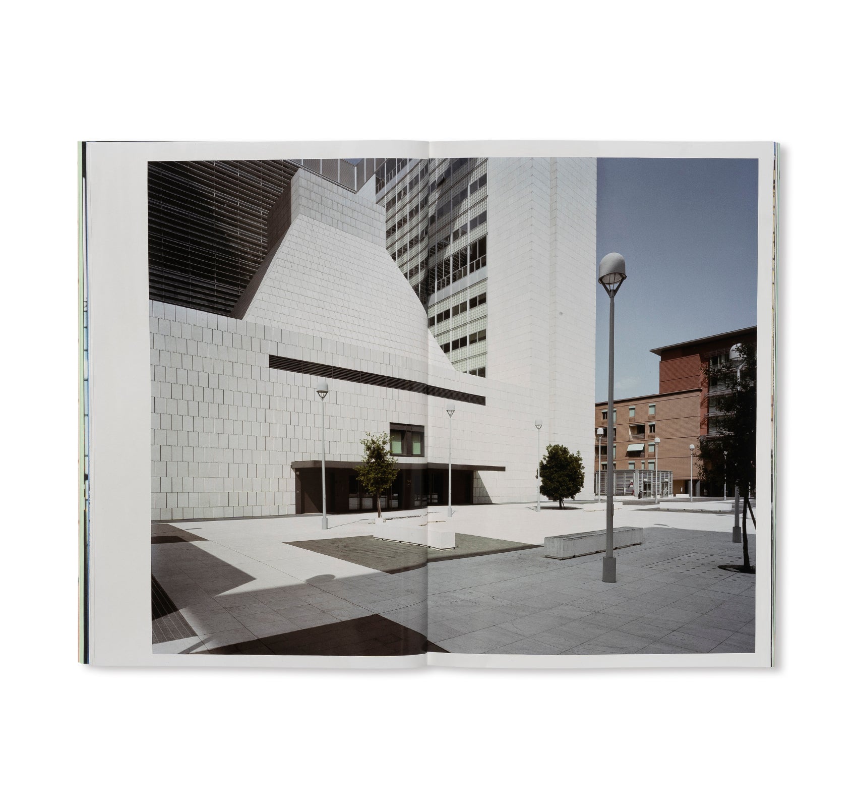 UNIDENTIFIED MODERN CITY by Dan Graham, Gabriele Basilico