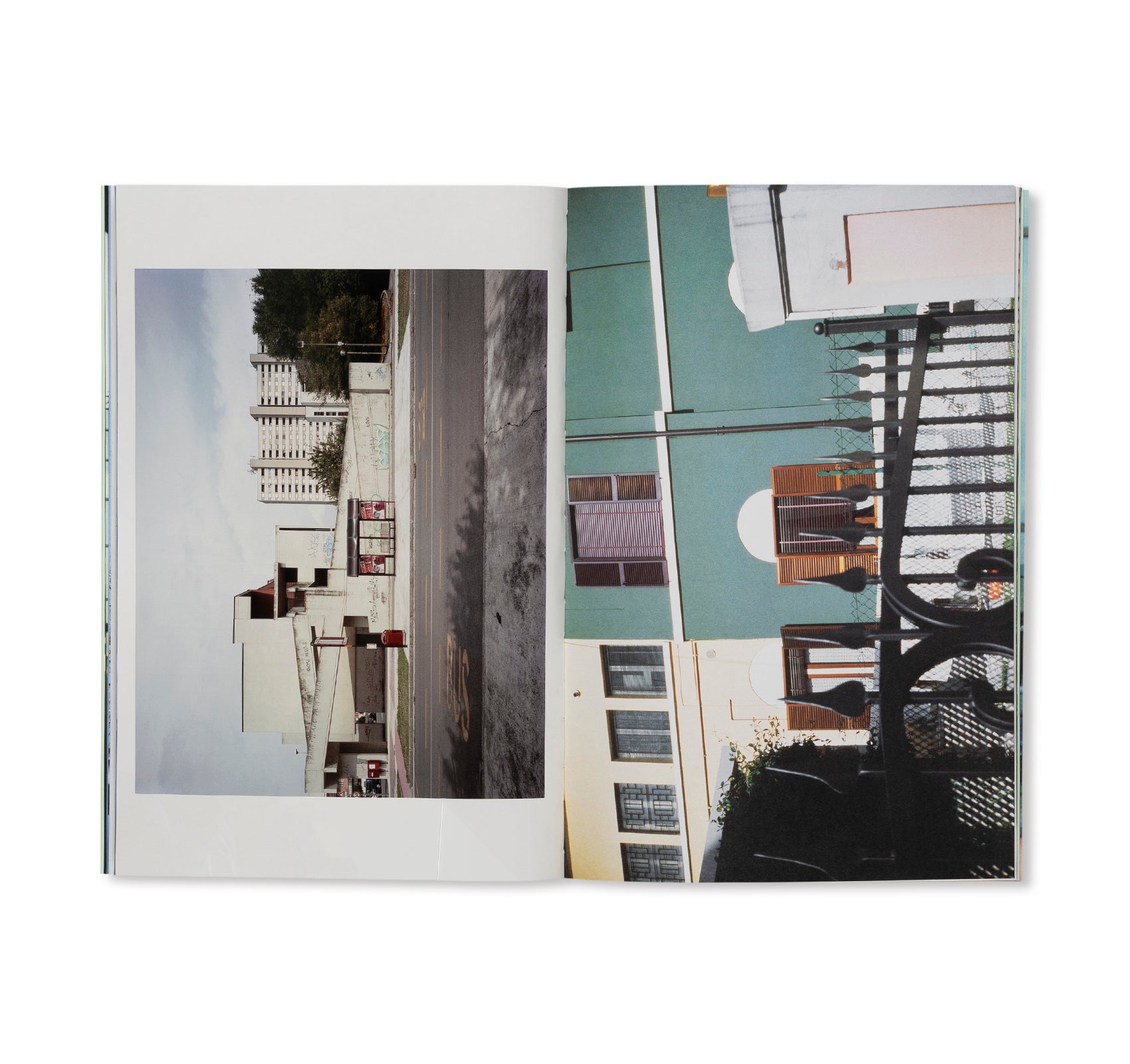 UNIDENTIFIED MODERN CITY by Dan Graham, Gabriele Basilico