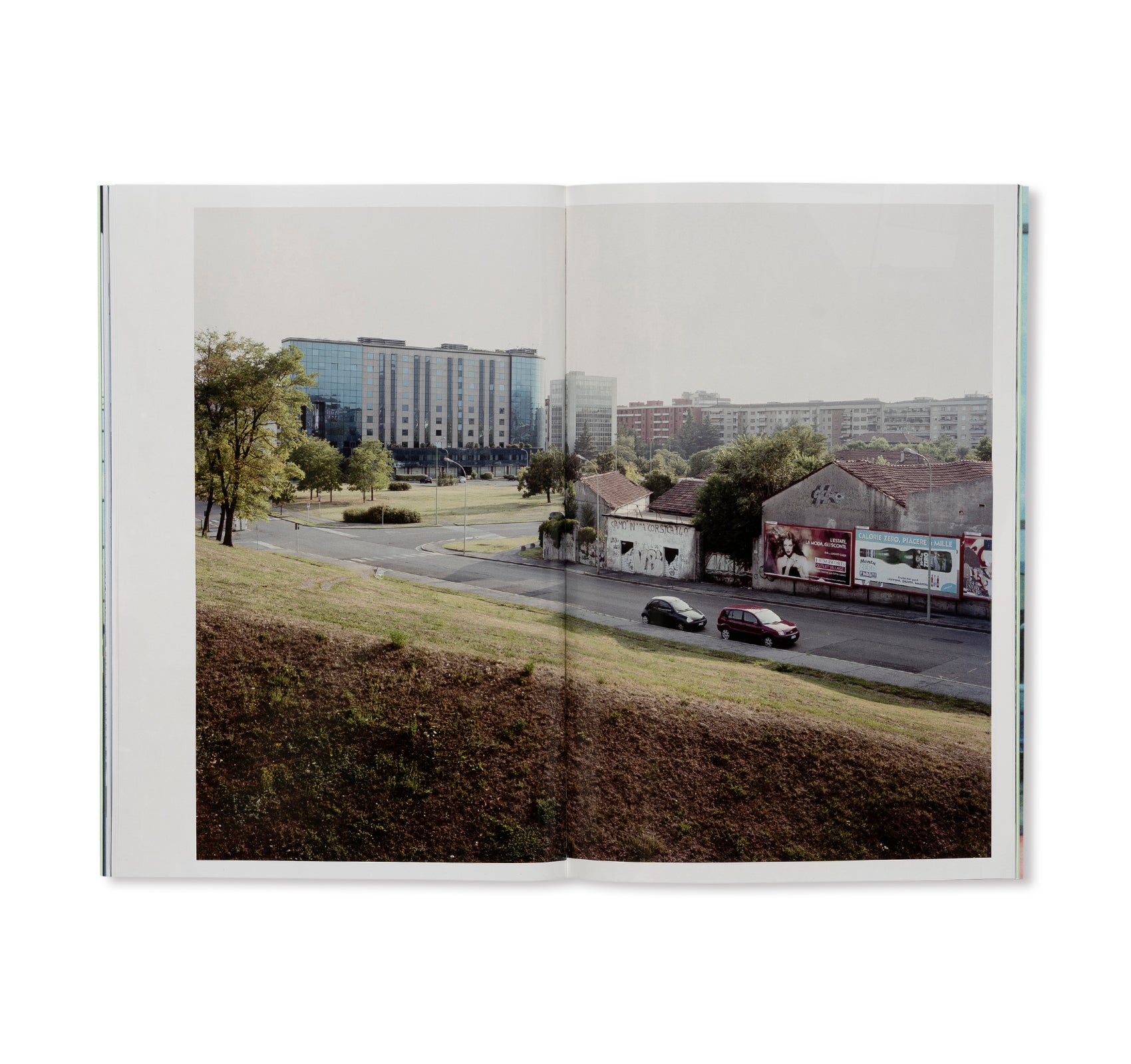 UNIDENTIFIED MODERN CITY by Dan Graham, Gabriele Basilico