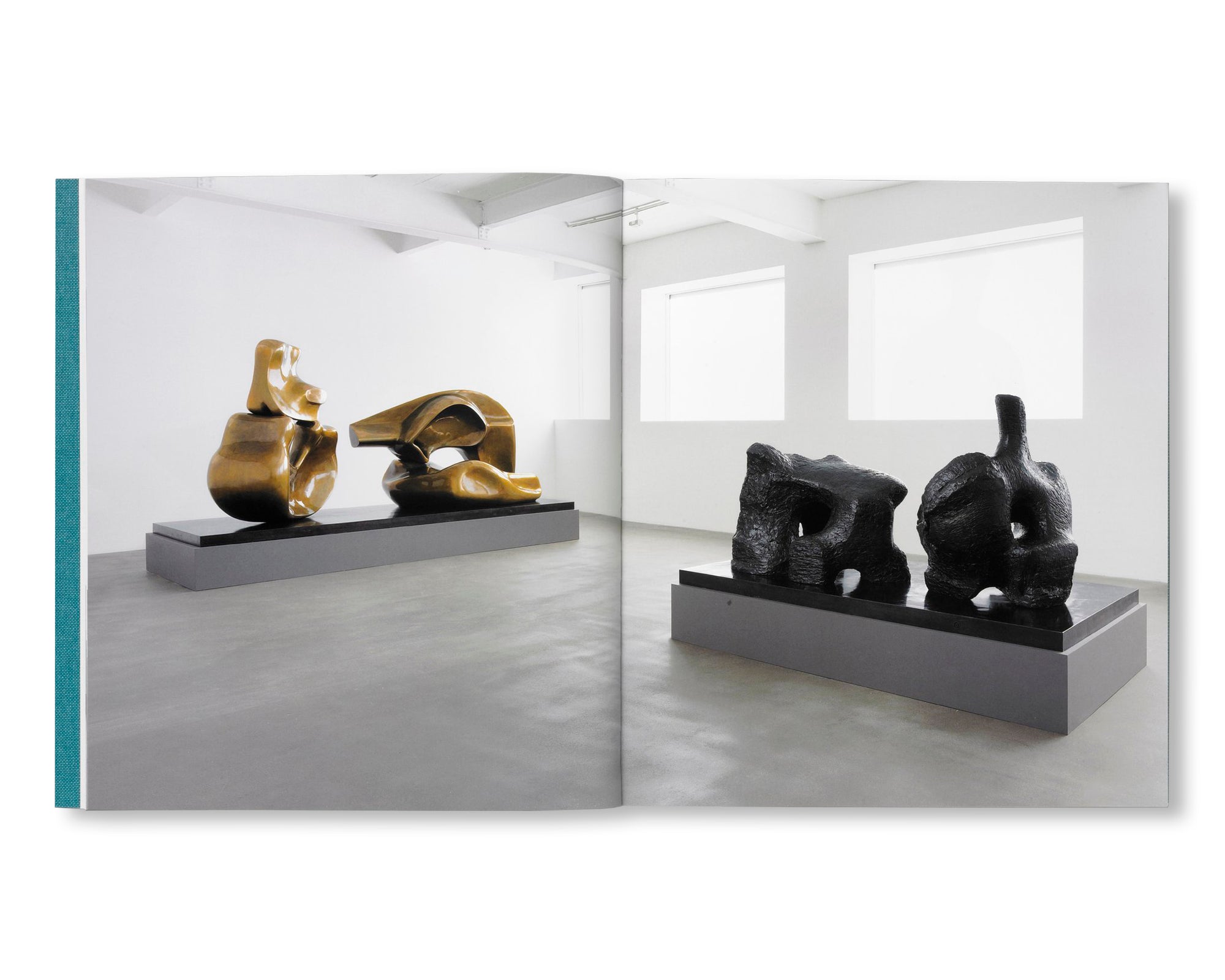 LATE LARGE FORMS by Henry Moore