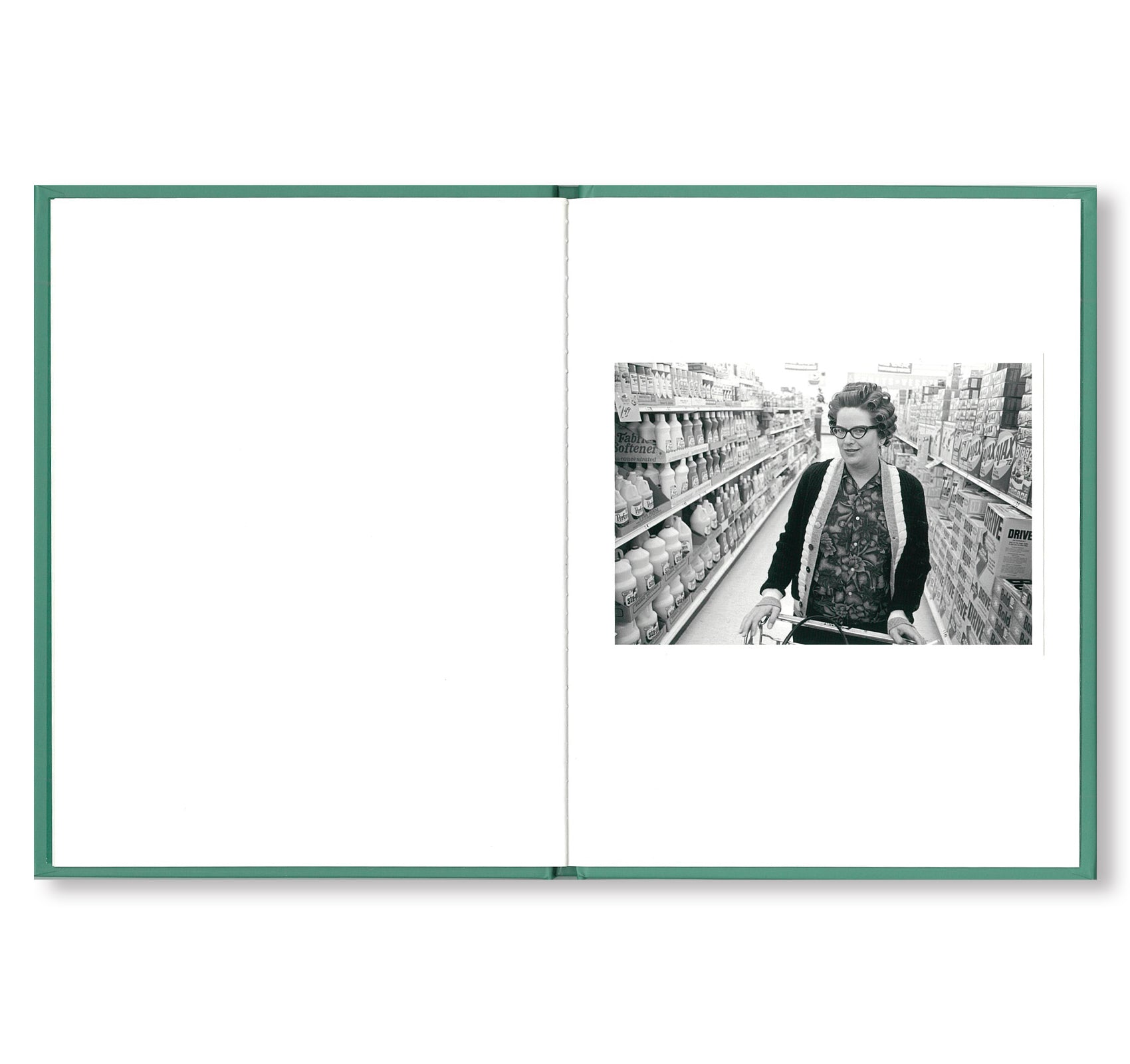 ONE PICTURE BOOK #81: SUPERMARKET by John Divola