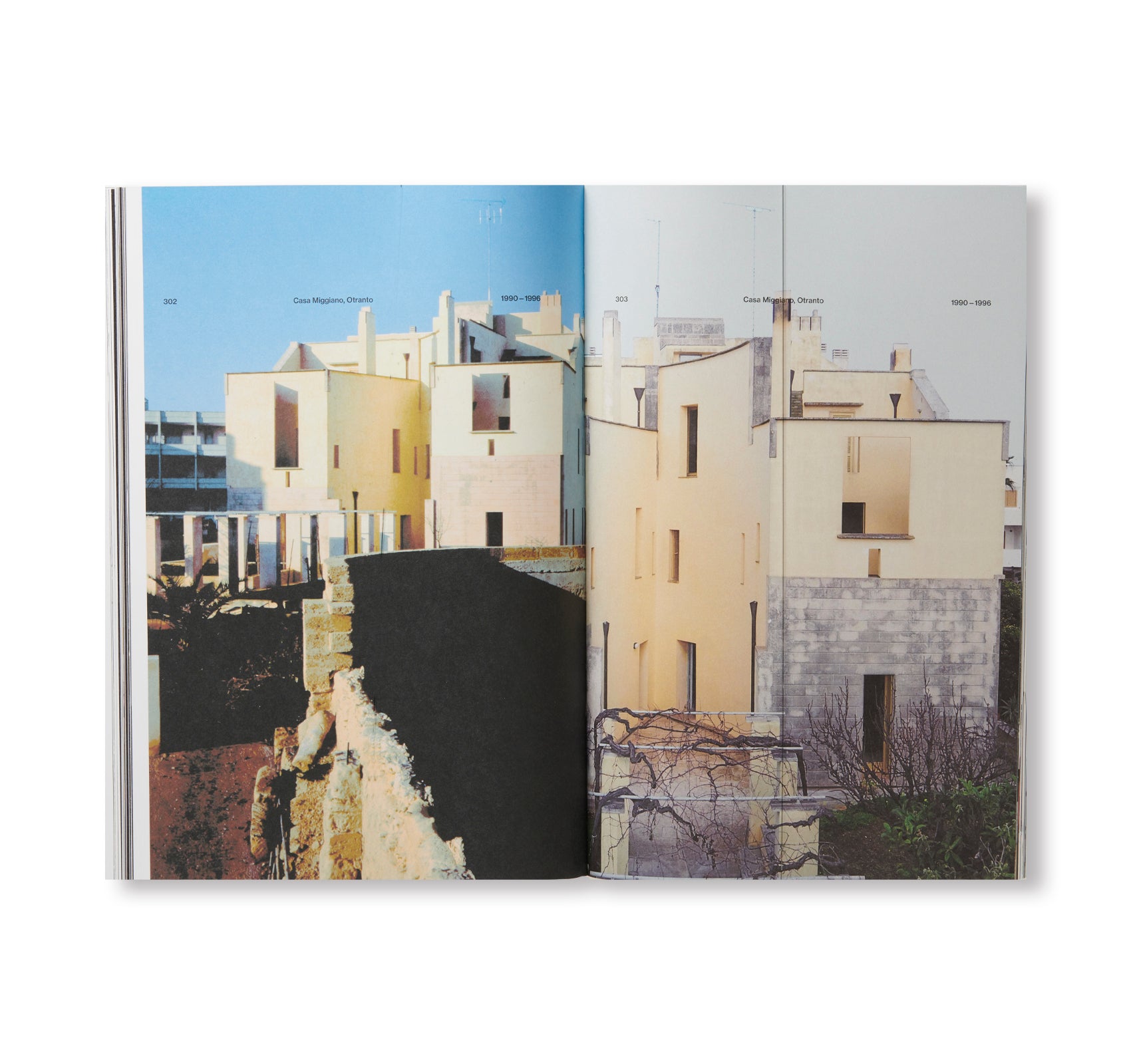 FORAYS BEYOND THE MODERN: THE ARCHITECTURE OF UMBERTO RIVA by Umberto Riva