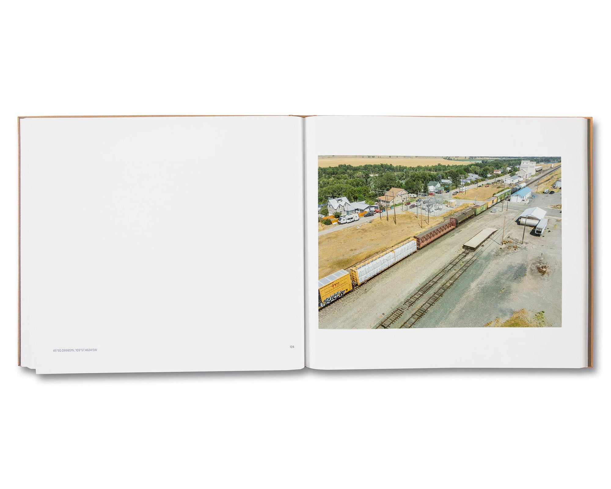 TOPOGRAPHIES: AERIAL SURVEYS OF THE AMERICAN LANDSCAPE by Stephen Shore