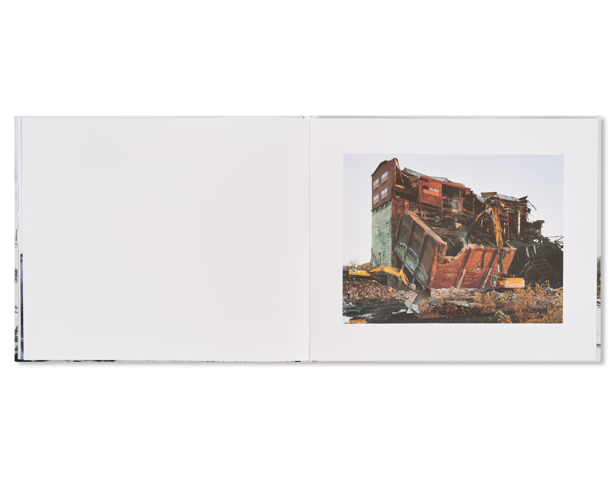 ZECHE WESTFAHLEN I/II AHLEN by Naoya Hatakeyama