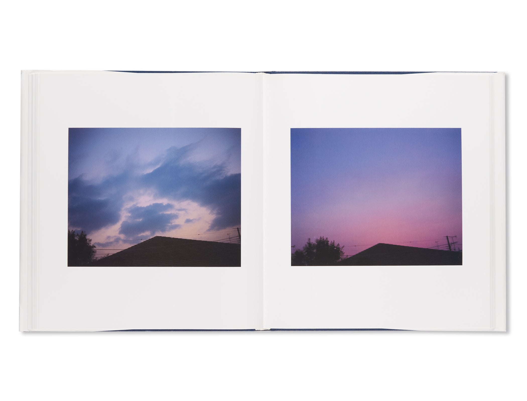 センチメンタルな空 / SENTIMENTAL SKY by Nobuyoshi Araki