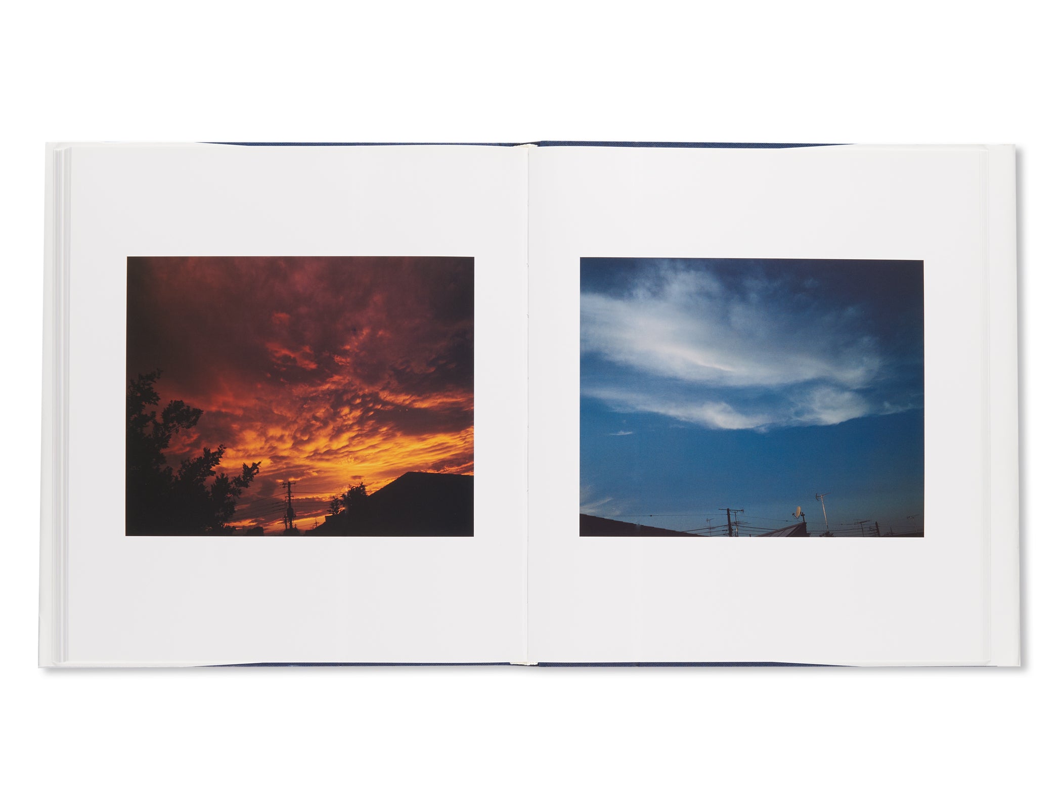 センチメンタルな空 / SENTIMENTAL SKY by Nobuyoshi Araki