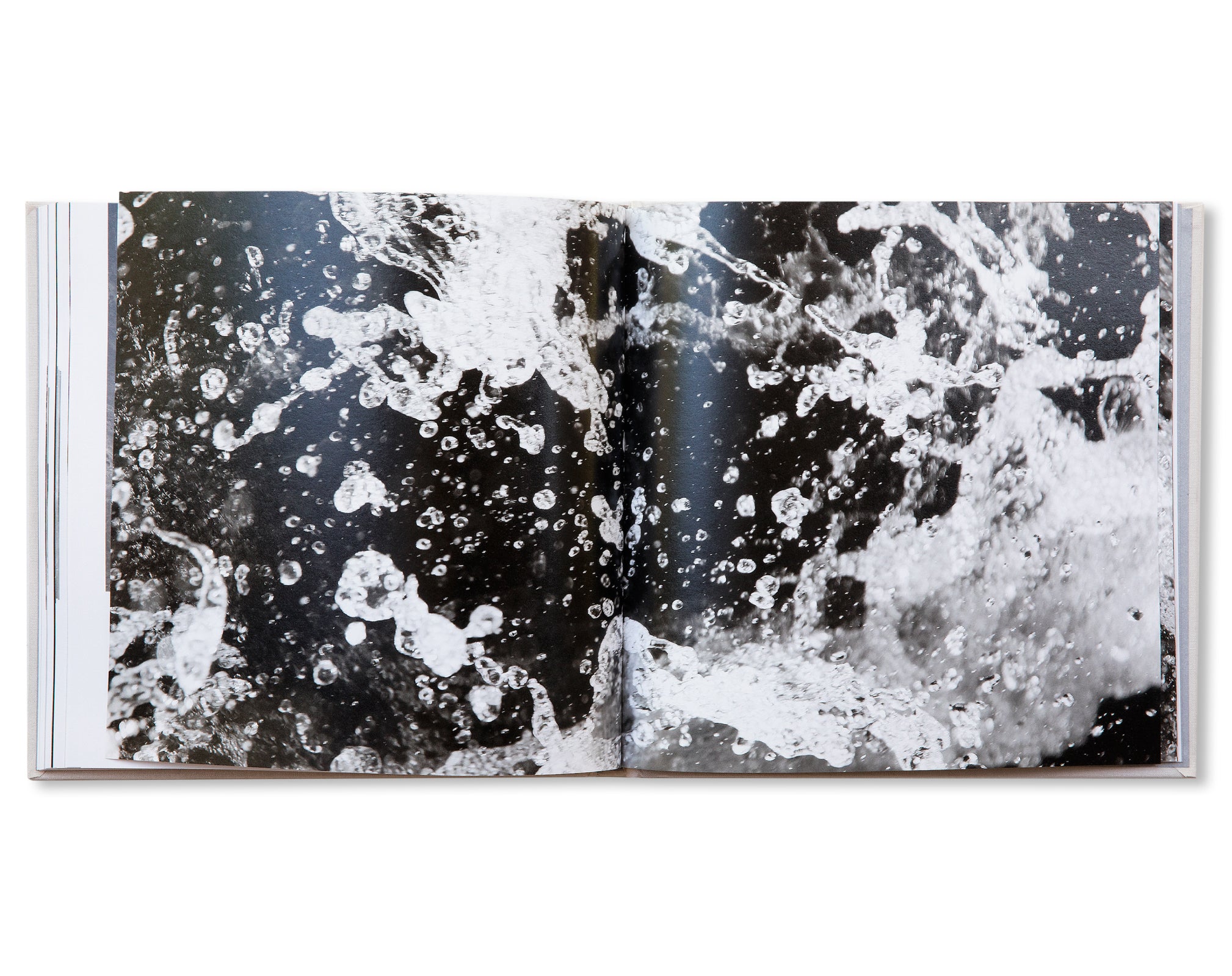 WATER LINE. A STORY OF THE PO RIVER by Sohei Nishino [SIGNED]