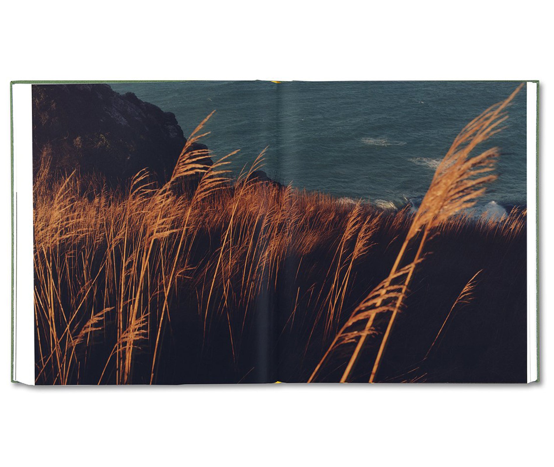 THE BRITISH ISLES by Jamie Hawkesworth [SIGNED]