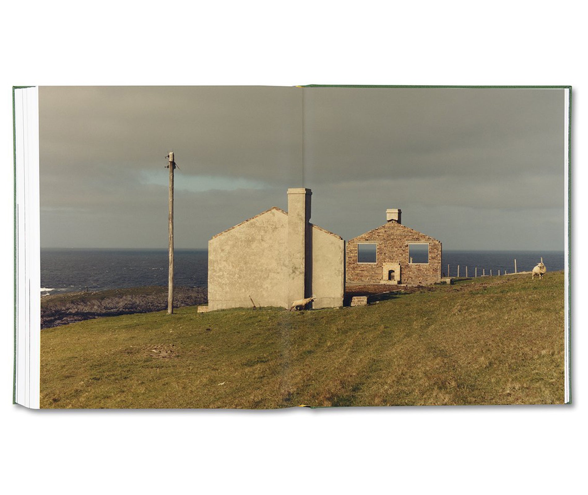 THE BRITISH ISLES by Jamie Hawkesworth [SIGNED]