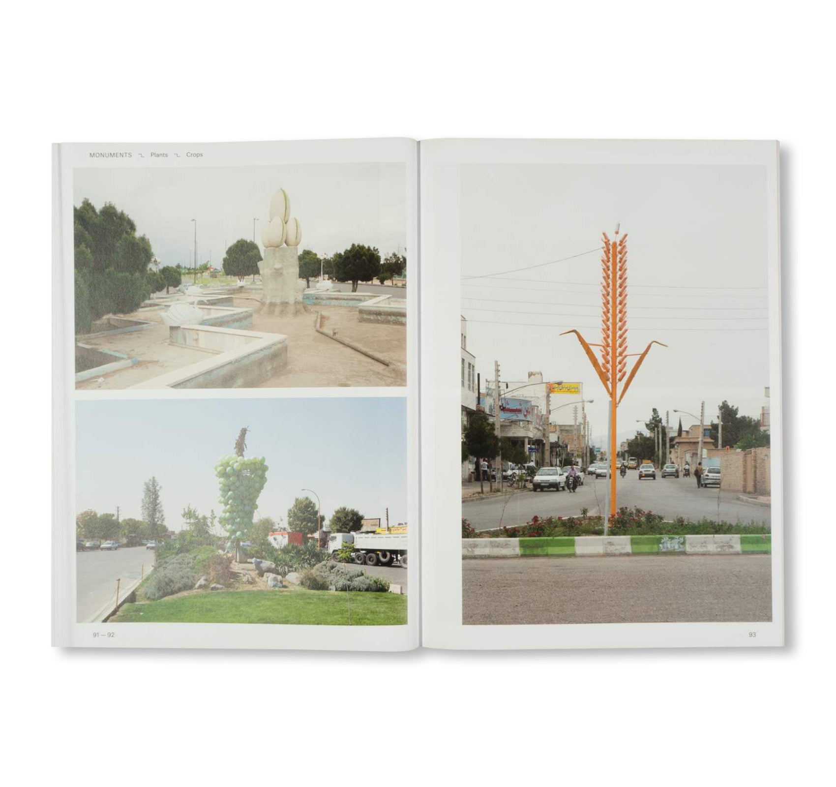 IRAN / A PICTURE BOOK by Oliver Hartung