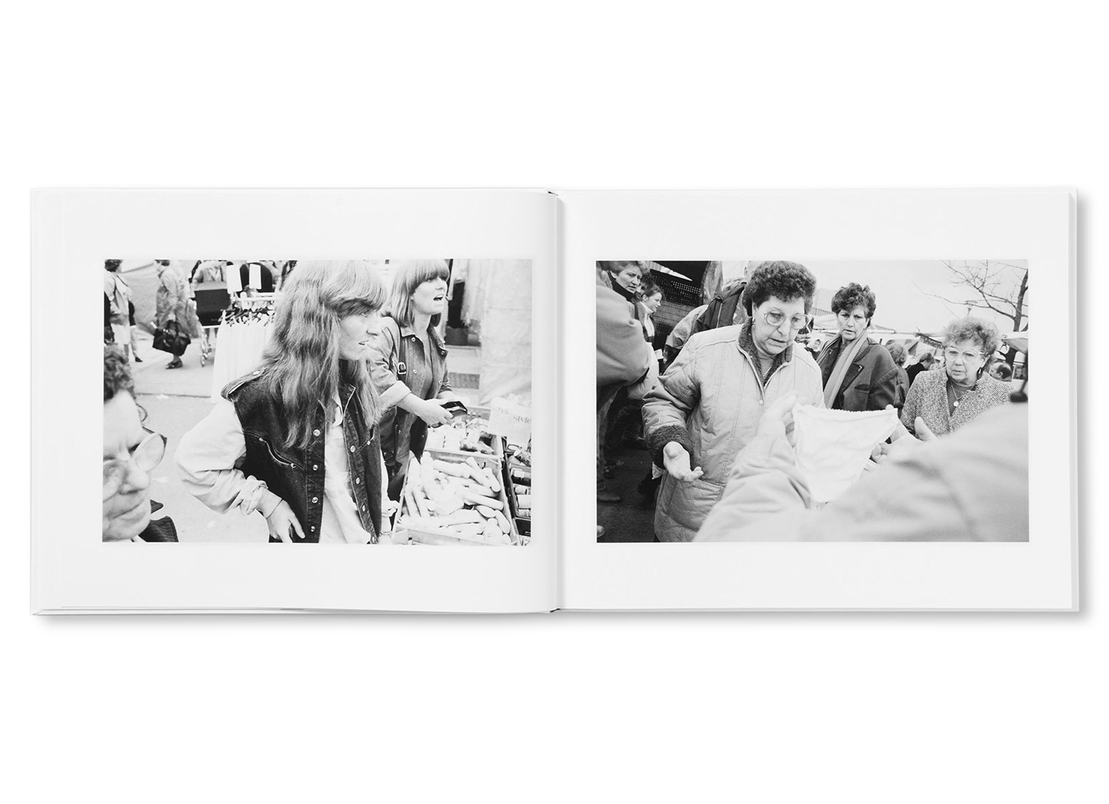 WOMEN'S MARKET by Tom Wood